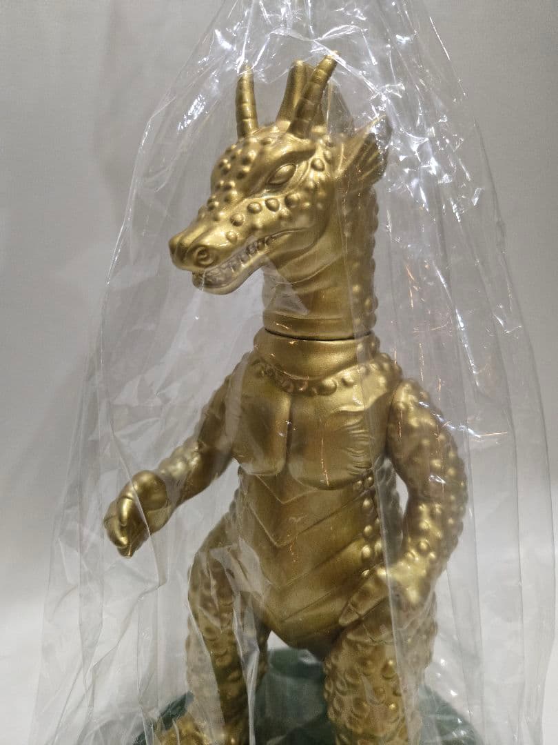 ワンフェス M1号 チタノザウルス ゴールド - メルカリ