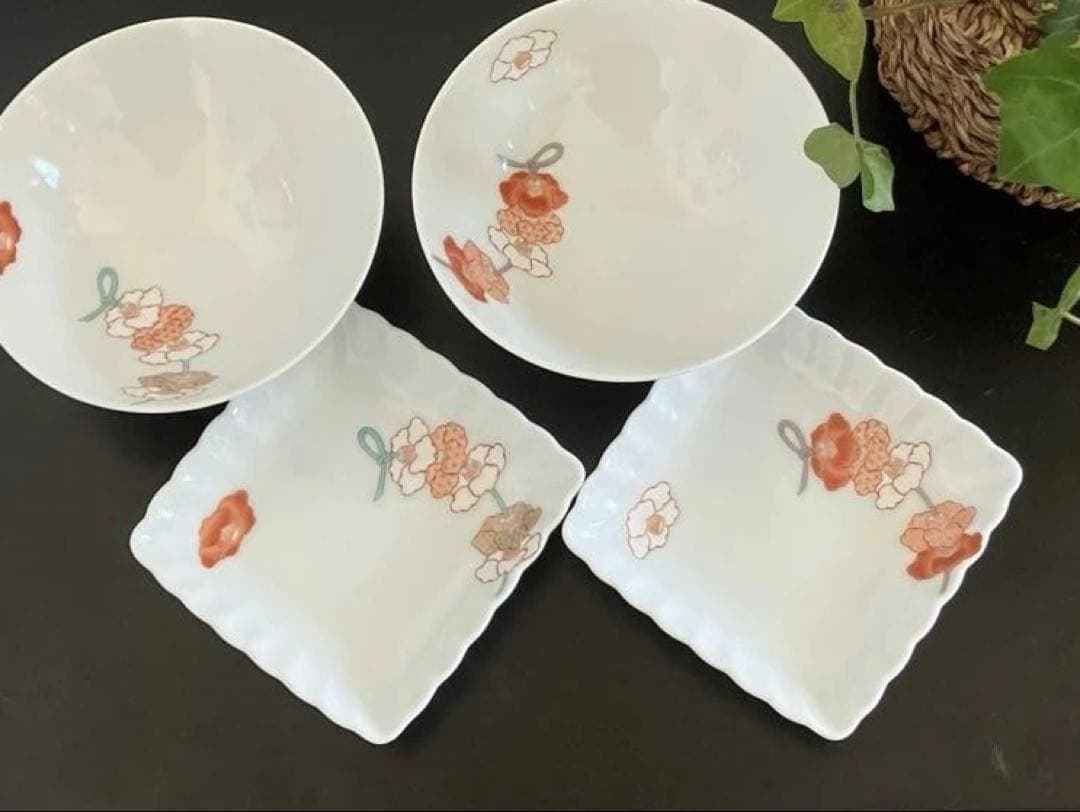 深川製磁 深川製 紅白花結び 組飯碗(2客) 菊割角小皿2客 メルカリ便