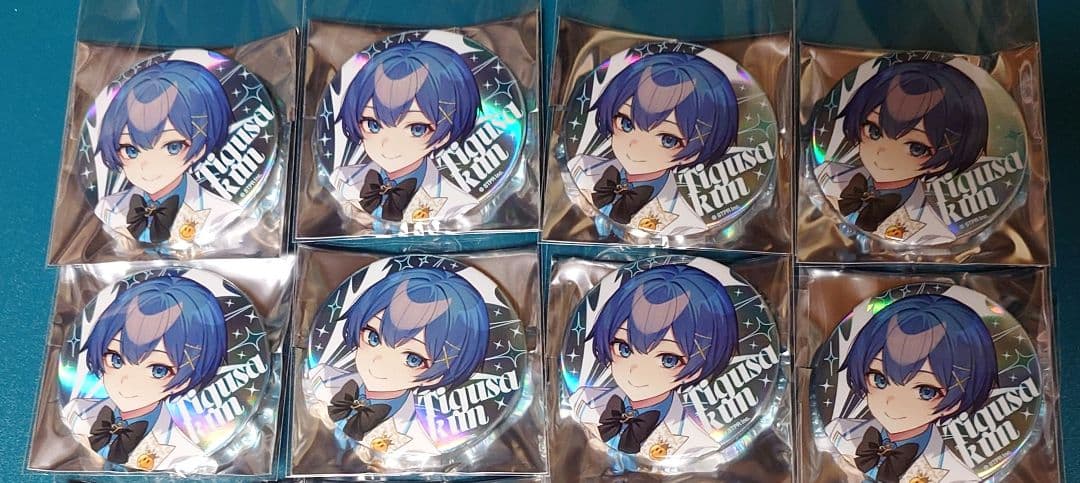 ちぐさくん　缶バッジ　等身 AMPTAK×COLORS ちぐさくん AGF 等身 缶バッジ - メルカリ