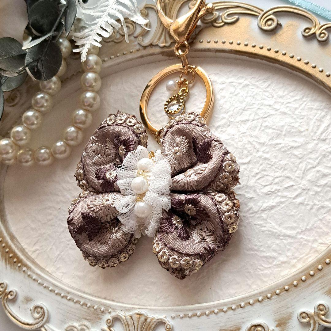 kspd1611様お取引中⭐2942⭐❣️大人可愛い華やかアクセ❣️四つ葉の