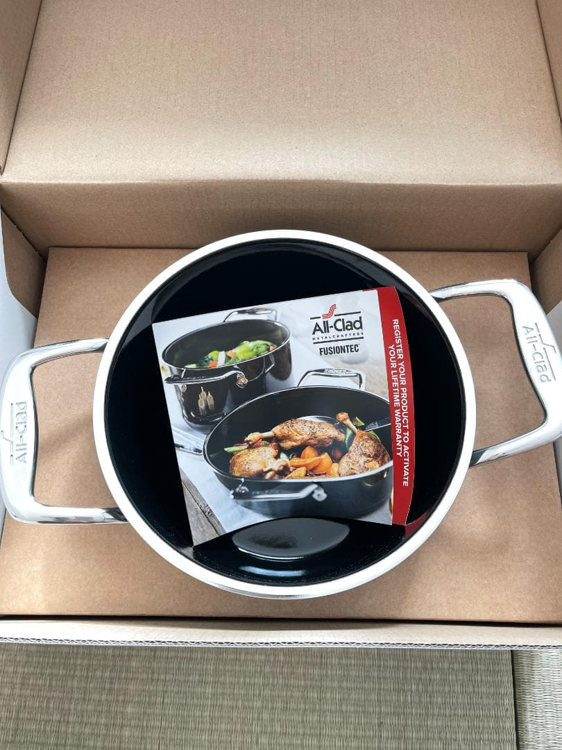 オールクラッド/All Clad　FUSIONTEC　スープポット４QT Amazon.com: All-Clad FusionTec Ceramic Soup Pot 4 Quart Induction