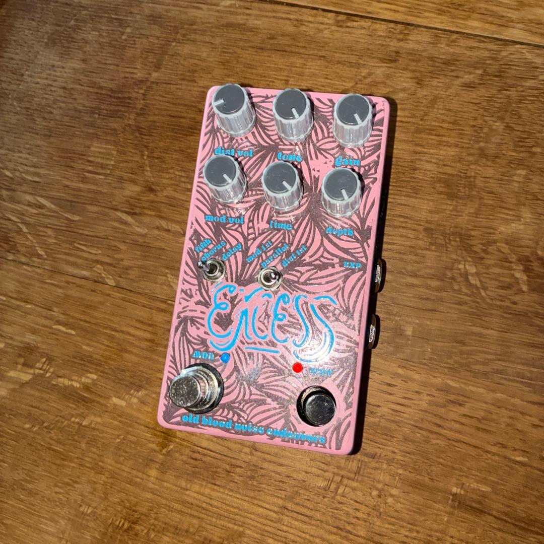 Excess v2 ギターエフェクター ピンク Fender Limited Edition Hello Kitty Fuzz Effect Pedal, Pink