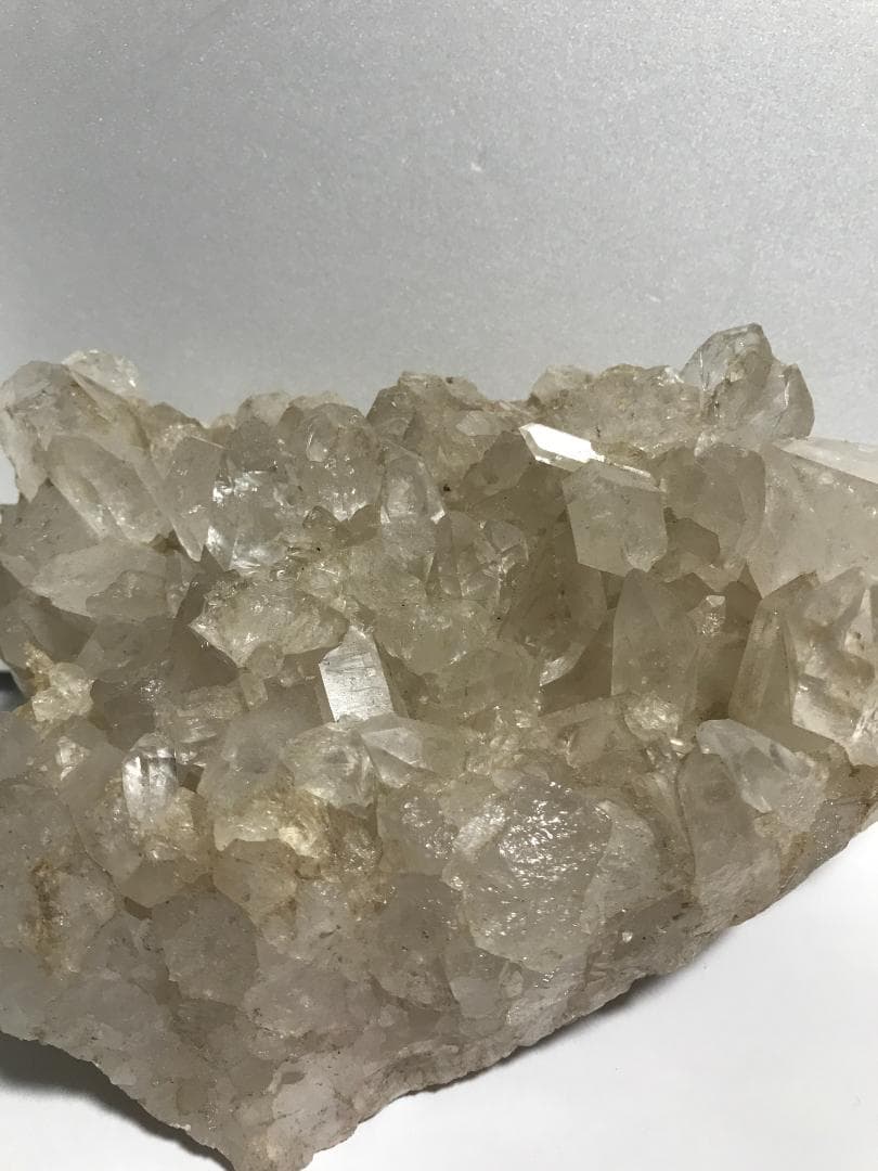 クラスター　水晶　大型　2.6キロ 2Kg 水晶 クラスター 水晶 原石 ブラジル産 一点物 192-631 – 天然石