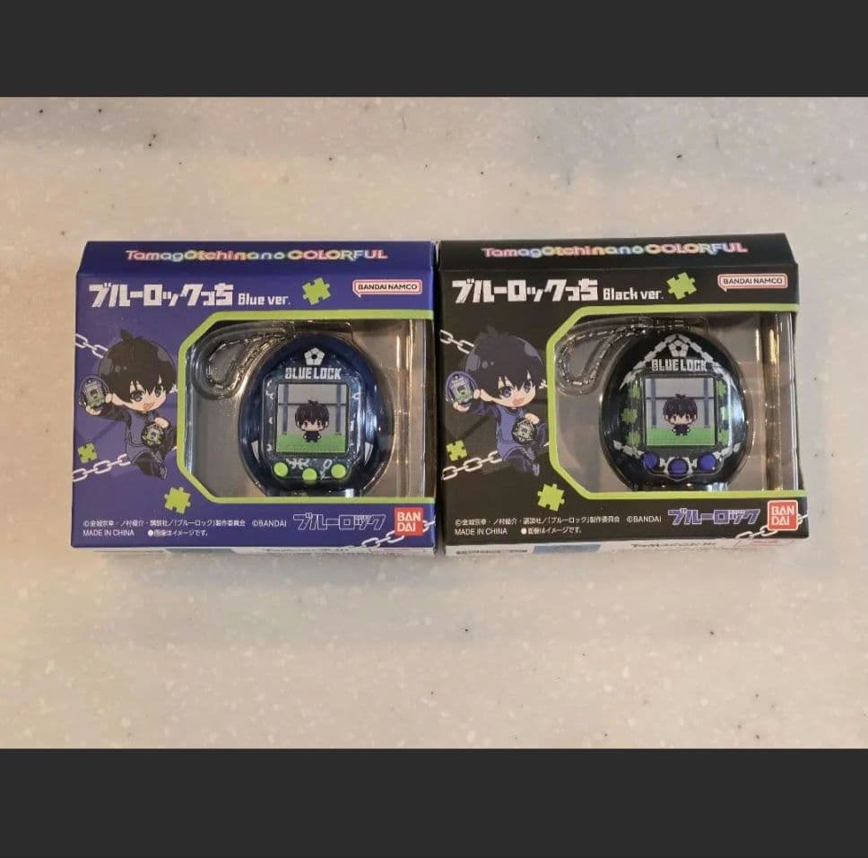 ブルーロックっち　Blue ver.　Black ver.　2色　たまごっち ブルーロックっち Blue ver./Black ver. | たまごっち おもちゃ