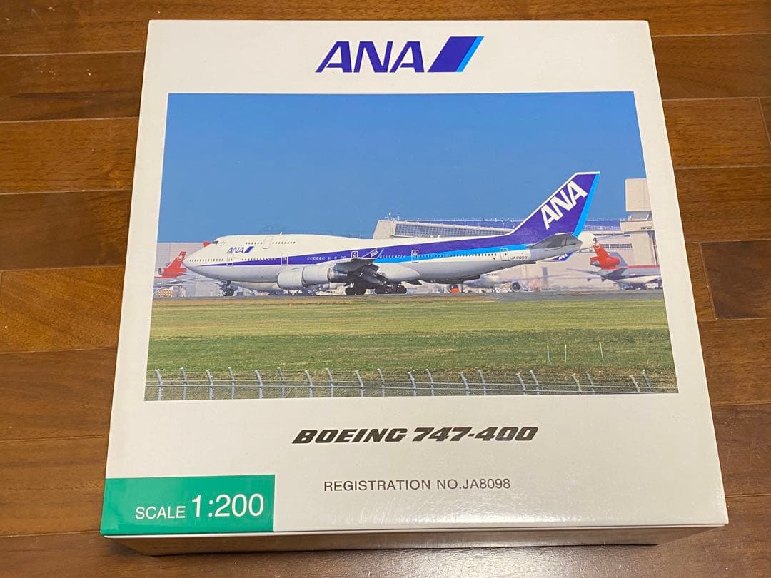 【新品未展示】全日空商事 1/200 ANA B747-400 NH20034 Amazon.co.jp: 全日空商事 1/200 ANA BOEING ボーイング 747-400