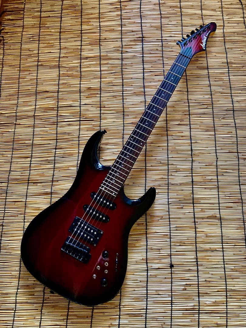 ☆高貴なダークレッド　新機能満載Aria Pro II ST 413wYMOycmL._SS200_.jpg