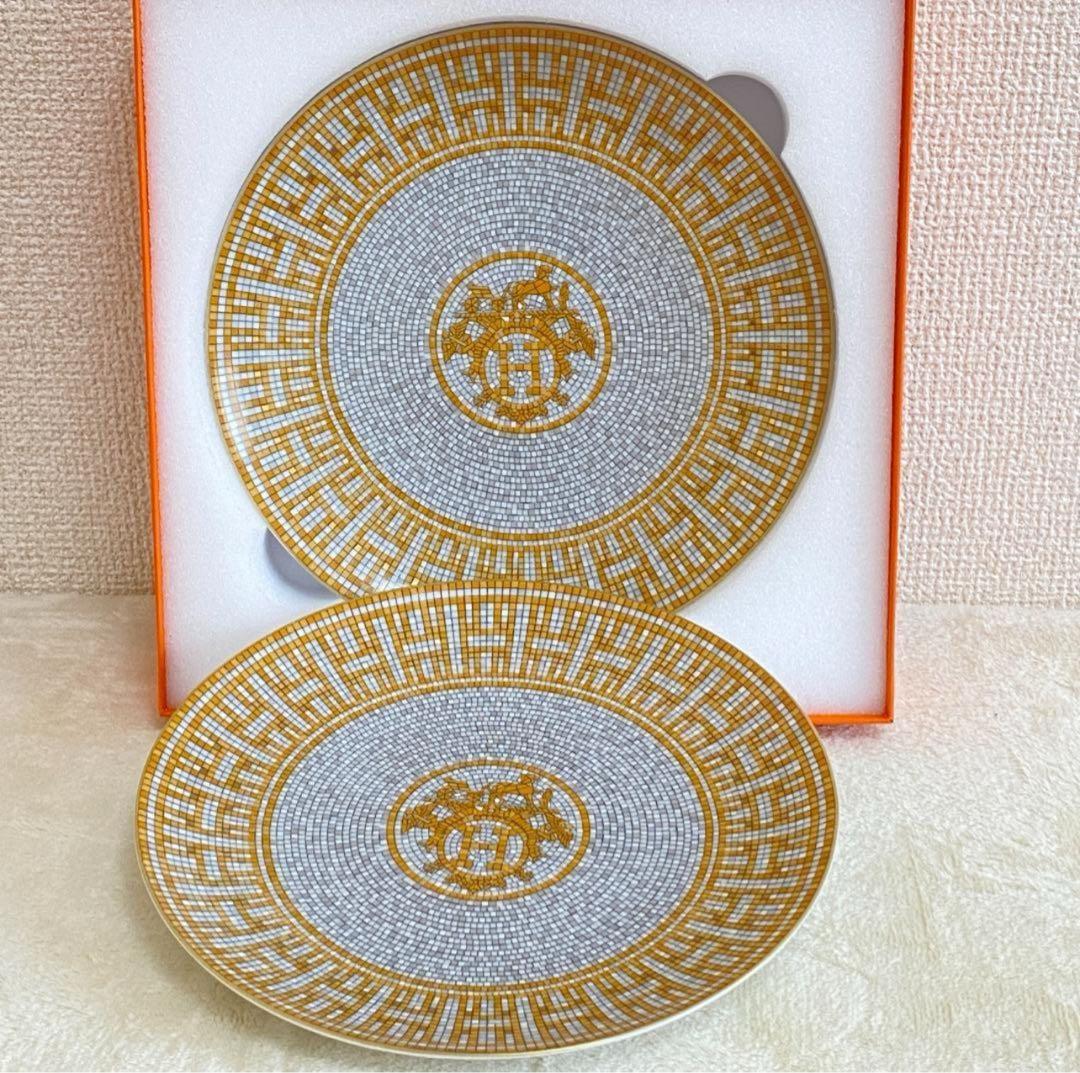 エルメス　デザートプレート 〈モザイク 24〉 ゴールド　2枚　新品未使用品 デザートプレート 〈モザイク 24〉 ゴールド | Hermès - エルメス-公式