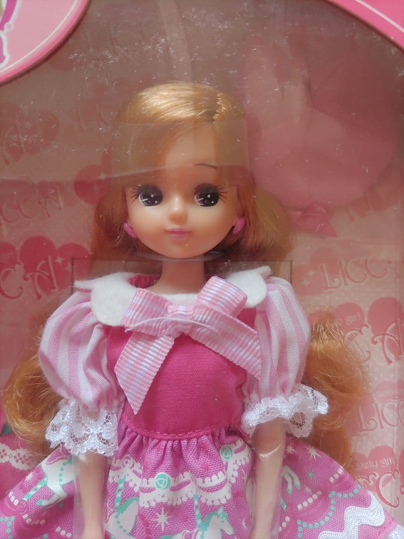 「新品未使用」リカちゃん人形　レア 予約受付商品】リカちゃん 人形 フォトジェニックリカ ゴシック