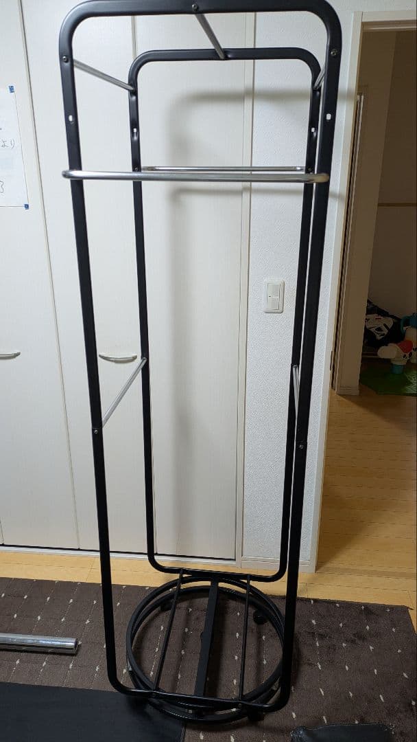 【美品】移動可能な黒の回転ハンガーラック 耐荷重100kg 頑丈回転ハンガーラック | 収納用品の企画・通販サイト