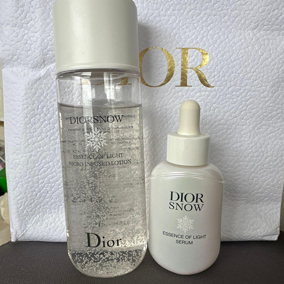 Dior  美容液と化粧水セット 150ml + 30ml DIOR】ポーチ付き!! カプチュールトータルセット (Dior/美容液