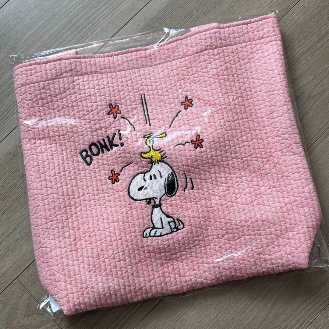 ピオヌンナル　pionunnal スヌーピー 阪急限定バッグ　新品未開封 pionunnal】PEANUTSコラボデザインが登場！阪急うめだ本店でのPOP UP