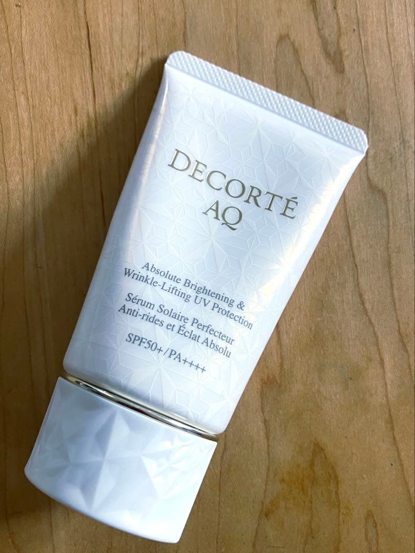コスメデコルテ AQ 日焼け止め　アブソリュート　uv ブライトニング&リンクル AQ アブソリュート UV プロテクション ブライトニング ＆ リンクル