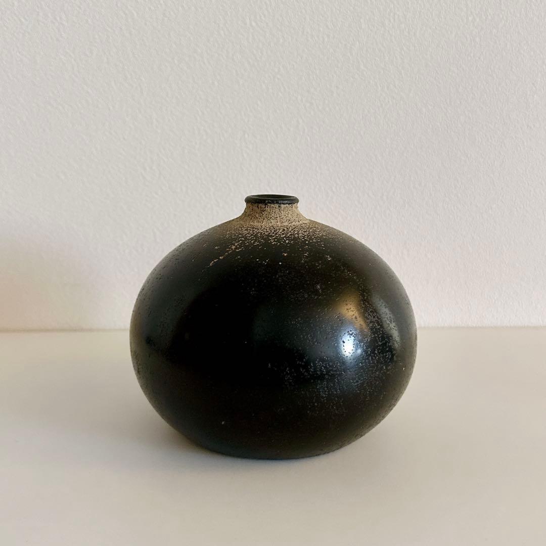 安齊賢太　花器 gallery yaichi | permanent artist | 安齊賢太 > 黒_花器(陶胎漆器)