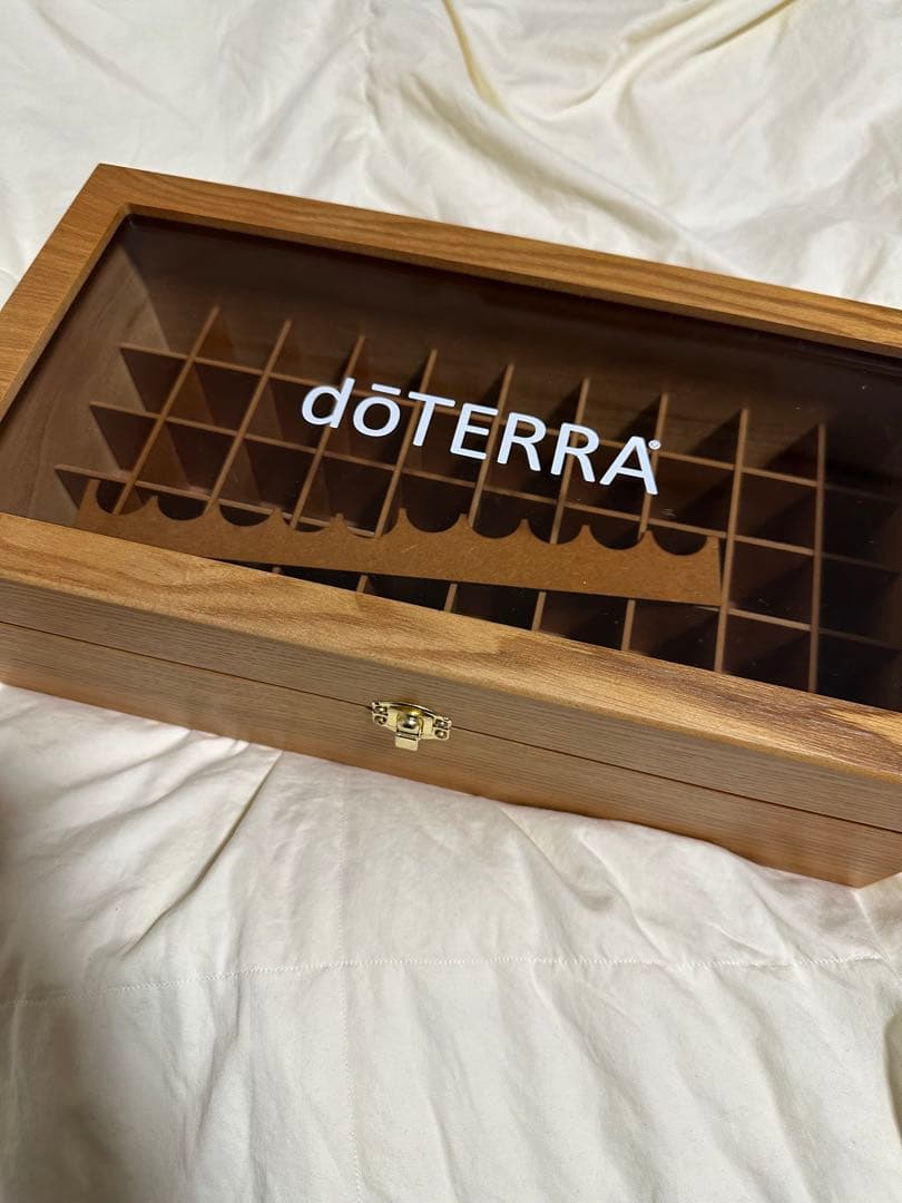 ウッドボックス50　doterra アロマオイル ウッドボックス50 doterra アロマオイル - メルカリ