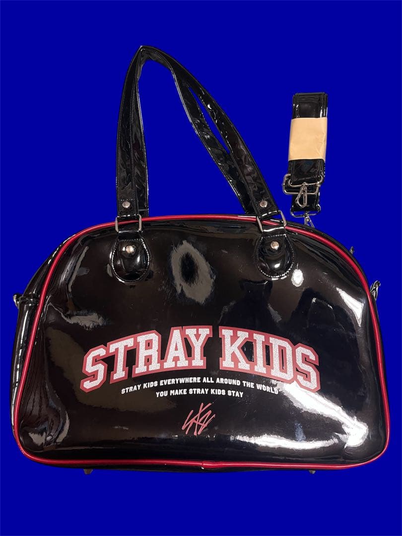 STRAY KIDS スキズ エナメル ボストンバッグ ヒョンジン Stray Kids スキズ dominATE ボストンバッグ エナメルバッグ - メルカリ