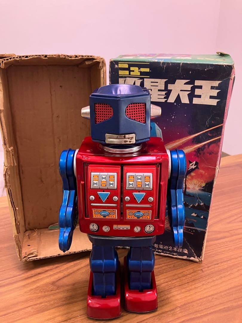 ブリキのロボット　ニュー火星大王　　（動作確認済み） 堀川玩具 ニュー火星大王 ロボット型ブリキおもちゃ - メルカリ