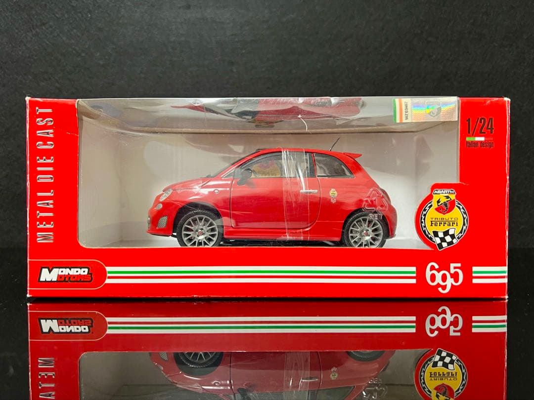 【激レア】 MONDO MOTORS 1/24 ABARTH 695 アバルト Ferrari（フェラーリ） 1/24 アバルト 695 トリビュート 黄色 ミニカー