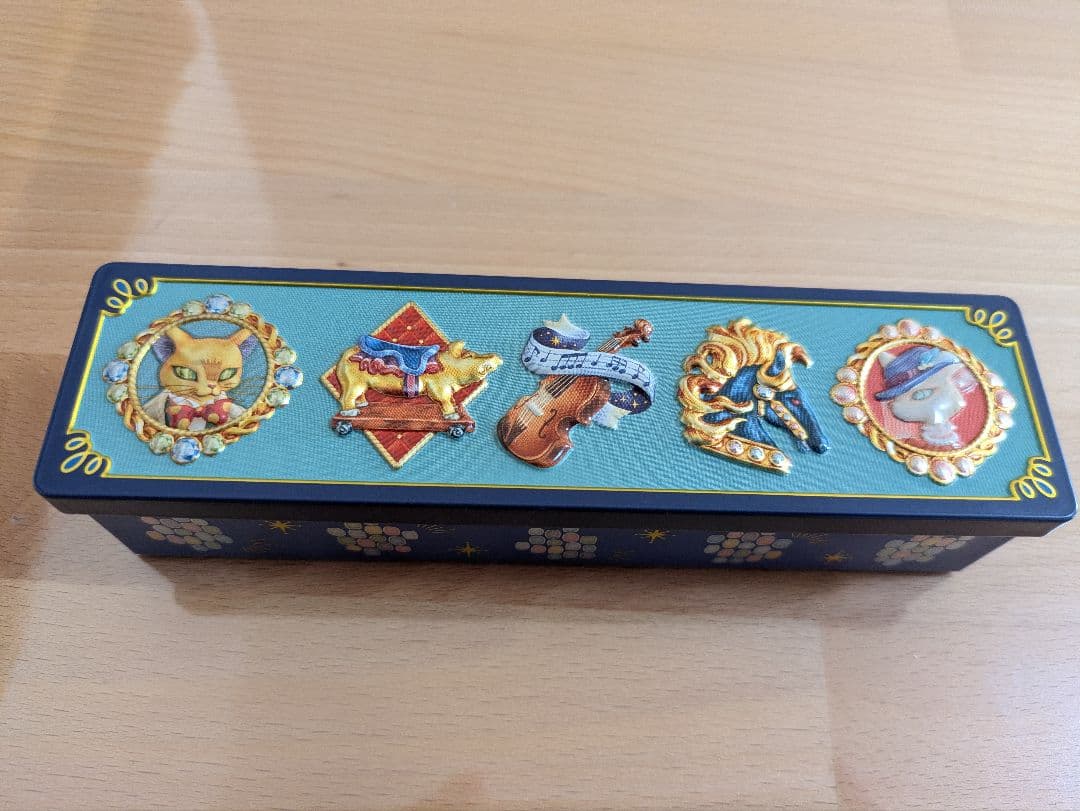 耳をすませば　ビジュー缶　ジブリパーク ジブリパークのお土産、耳をすませば ビジュー缶💎