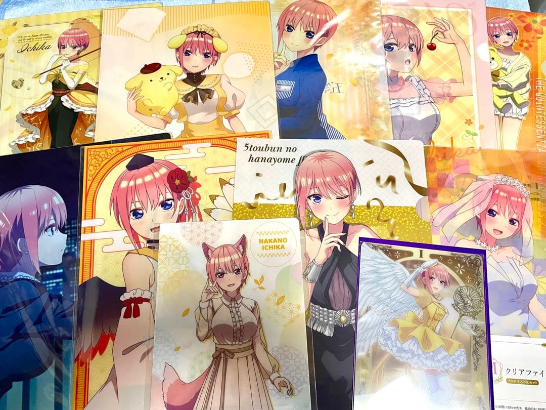 限定グッズ　五等分の花嫁　 中野一花  クリアファイル他　13枚セット 映画「五等分の花嫁」 クリアファイル【中野一花】制服｜アニメ