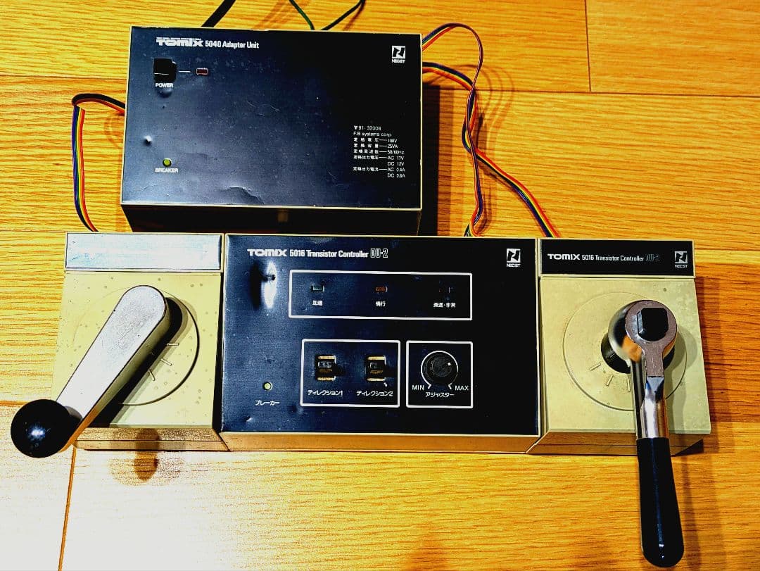 TOMIX トランジスタコントローラー ＆ アダプターユニット　セット TOMIX トランジスタコントローラーDU-2 速度計・KATOフィーダー付属