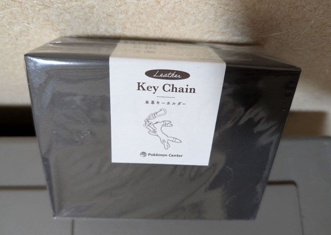 ブラッキー　キーホルダー ポケットモンスター_キーリングハンガー ブラッキー | 公式グッズ