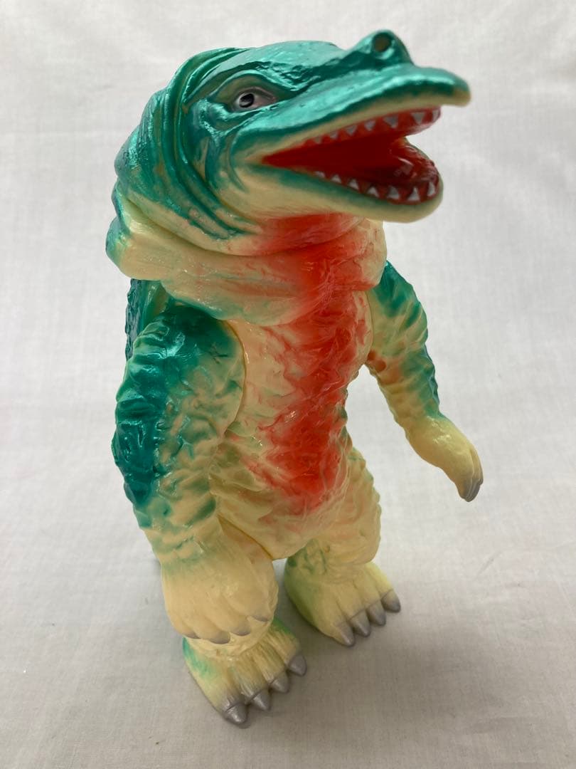 ブルマァクの怪獣シリーズ 復刻版怪獣シリーズ エレドータス ソフビ 最終価格希少 美品 ブルマァク ガラモン ソフビ 復刻版怪獣シリーズ