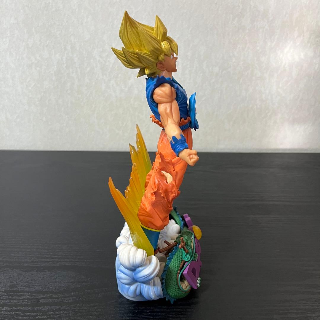 海外正規品】【SMSD】ドラゴンボールZ 孫悟空 超サイヤ人 ジオラマ