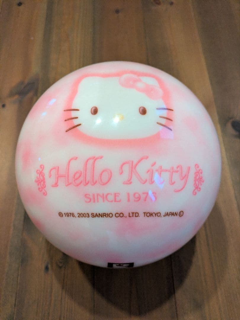 Hello Kitty VIZ-A-BALL ボウリングボール 激レア新品】ハローキティ ボウリングボール 12p おまけ付 - メルカリ