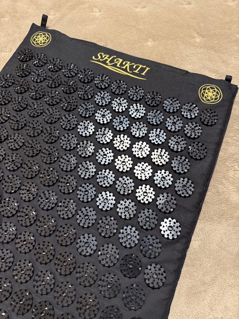 【正規品】Shakti Mat レベル２ Amazon.com: ShaktiMat Premium Acupressure Mat, Level 2 Intensity