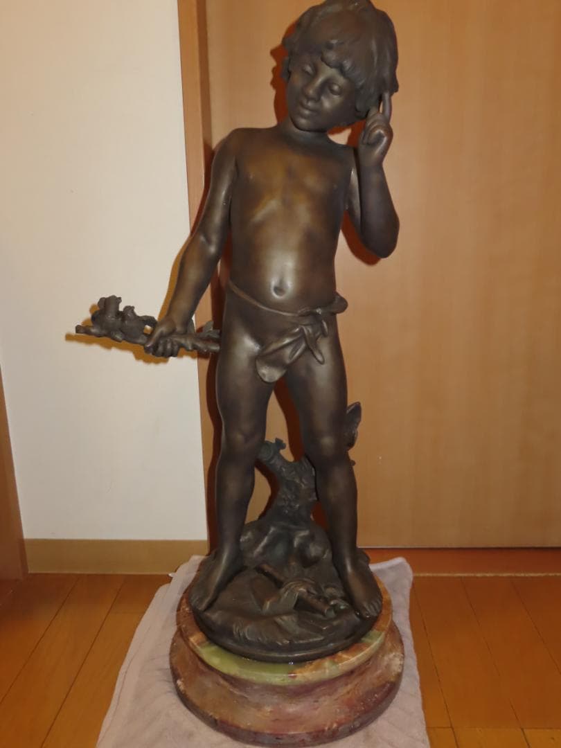 フランス彫刻家オーギュスト・モロー「少年と小鳥」 ブロンズ像　銅像　引き取り限定 フランス彫刻家オーギュスト・モロー「少年と小鳥」 ブロンズ像 銅像