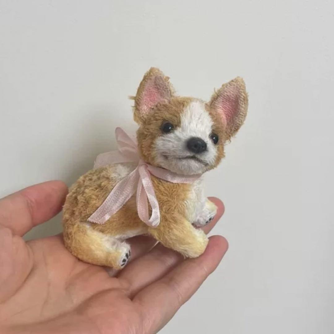 愛おしいコーギー アーティストベア ぬいぐるみ 海外作家様 ハンドメイド 犬 Amazon.co.jp: Douglas Konner 3色コーギー犬のぬいぐるみ : おもちゃ