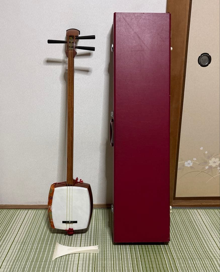 ジン様用　三味線　バチ　三絃駒　木製ハードケース 　和楽器　弦楽器　白象印　純銀 楽天市場】津軽用 / 地唄用 / 長唄用 / 民謡用【 白象印 忍駒 】消音