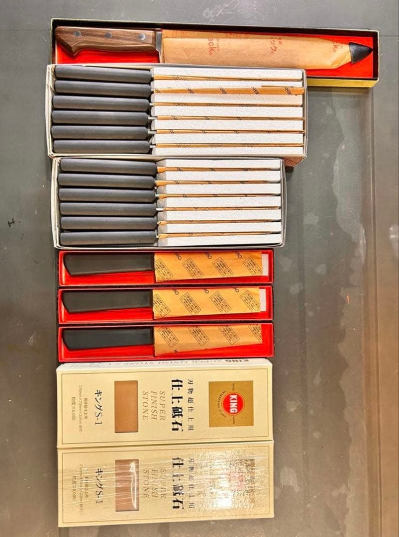 高級牛刀と砥石セット⭐︎牛捌き職人必見！！超破格⭐︎ 黒鳥 牛刀 鏡面仕上げ 通販 / 土佐刃物 販売 土佐打刃物屋