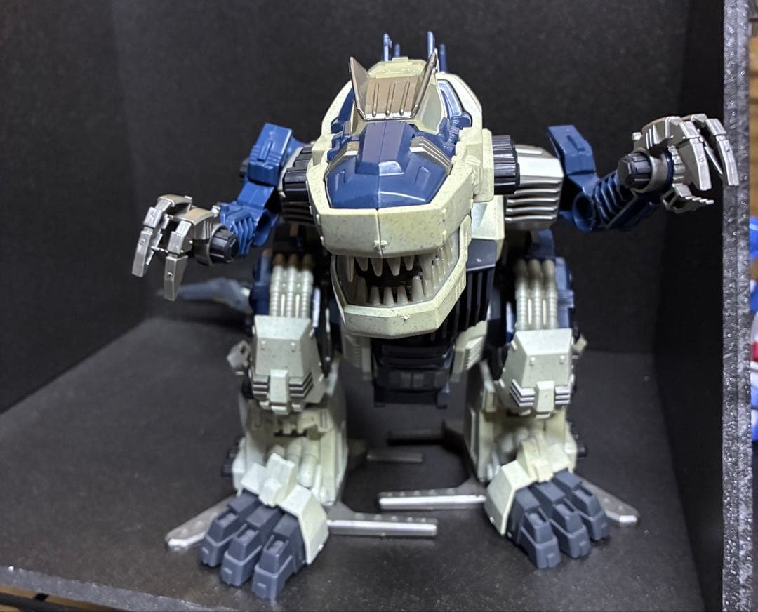 TOMY ゴジュラスギガ　ジャンク　3体セット Yahoo!オークション -「ゾイド ゴジュラスギガ」の落札相場・落札価格