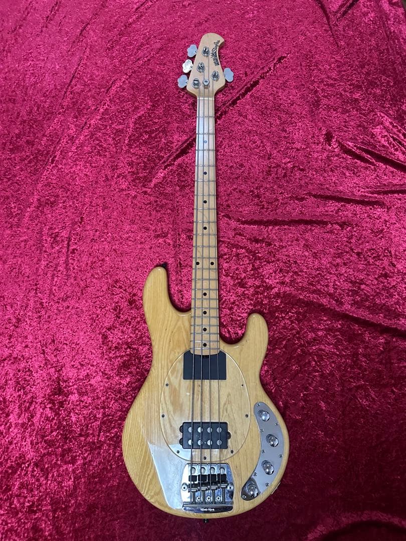 【土日セール中】MusicMan StingRayEX ハードケース＆おまけ付 2026年最新】MusicMan STINGRAY exの人気アイテム - メルカリ