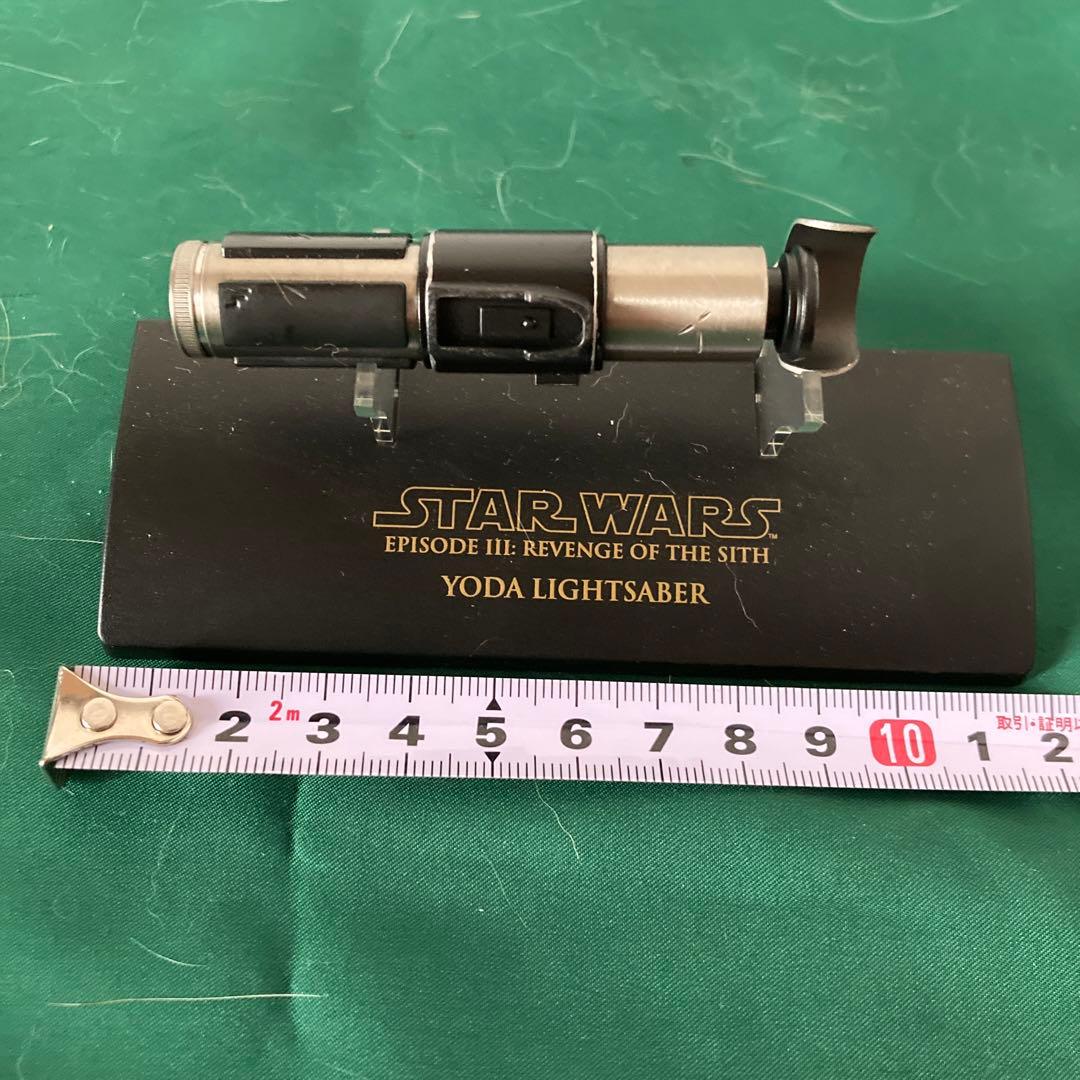 スターウォーズマスターヨーダライトセイバーミニチュアマスターレプリカ製 Amazon | スターウォーズ ヨーダEP3版ミニライトセイバー | フィギュア