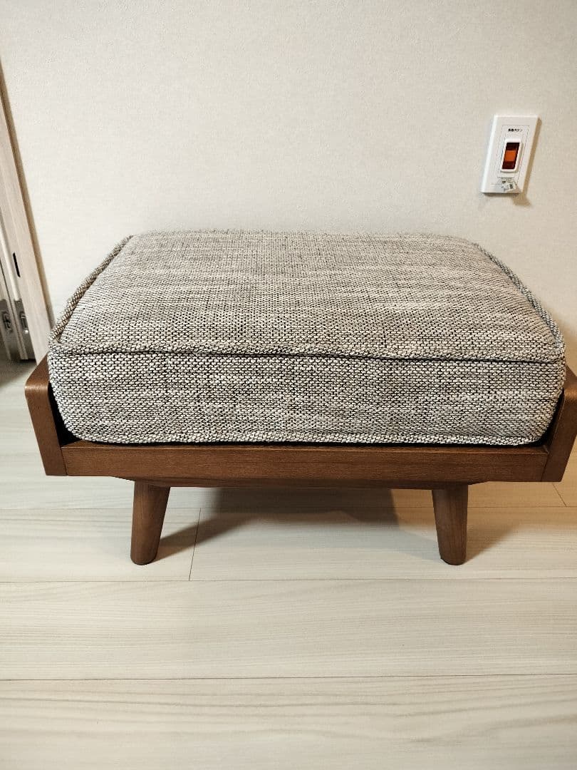 unico albero オットマン unicoのダイニングセット、ソファ、そしてラグをセレクト