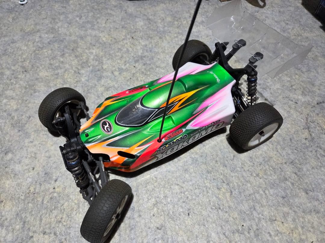 Yokomo B-MAX4 4WD バギー yokb-max43gf.jpg