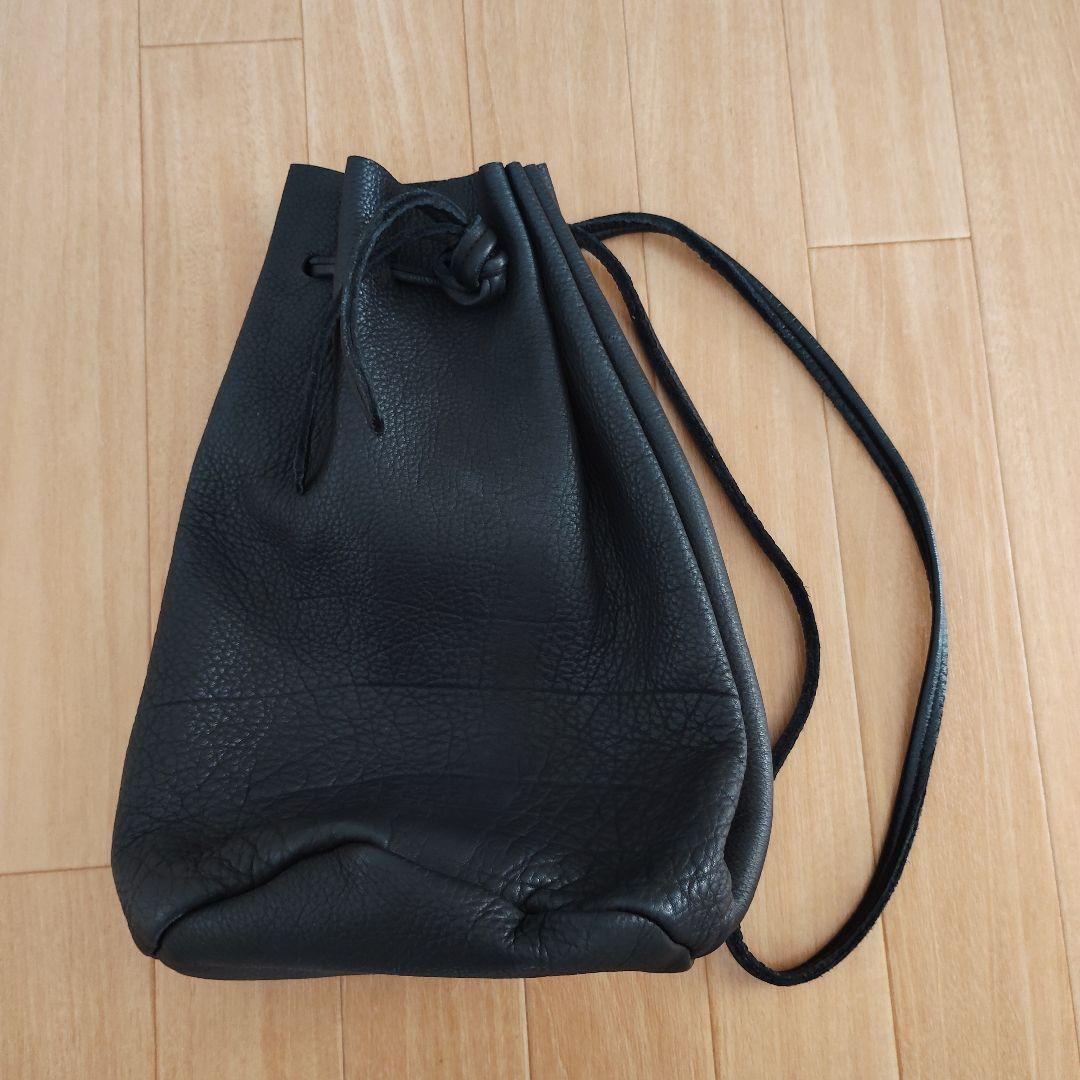 希少サイズ☆COKIA 大鹿革 エルク 巾着 斜め掛け バッグ ブラック COKIAエルク大鹿革 黒 タッセル付き巾着バッグ 斜めがけ