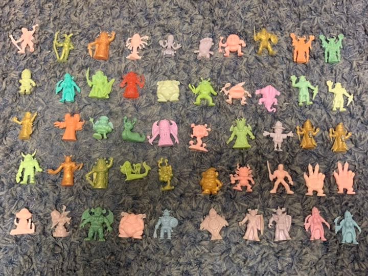 ネクロスの要塞　フィギュア　カード ネクロスの要塞 第8弾 ウーパー カード未切り - メルカリ