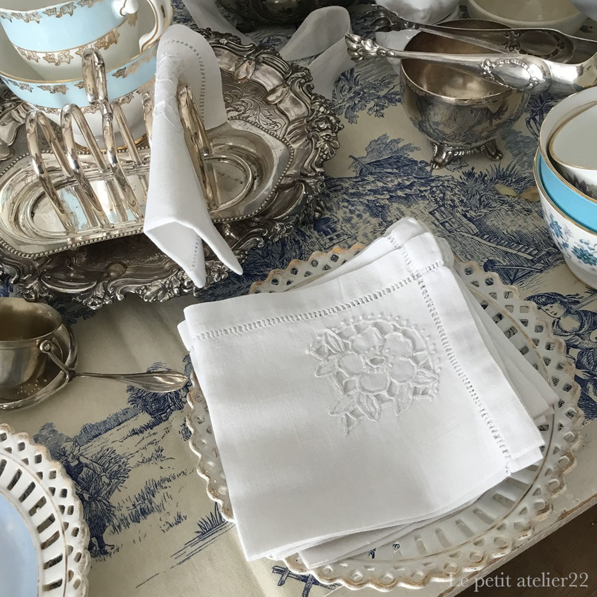 在庫5)フランス アンティーク リネン テーブルナプキン 花 カット